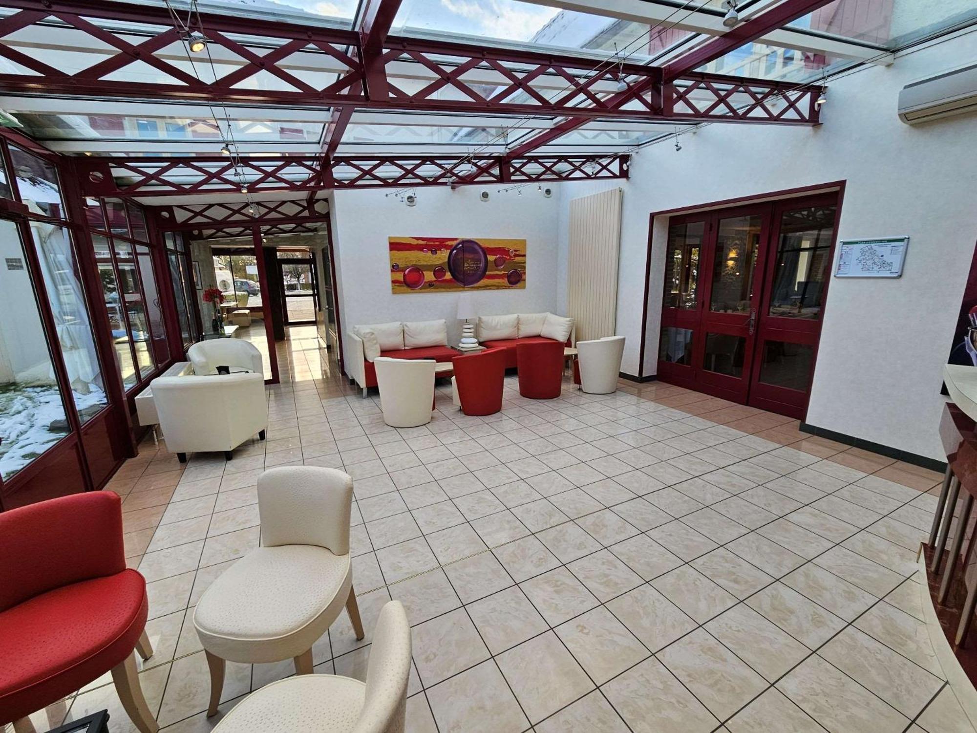Auberge Du Lac, Sure Hotel Collection By Best Western Mesnil-Saint-Pere Exterior photo